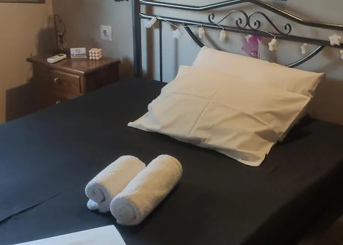 아파트 Axiothea *